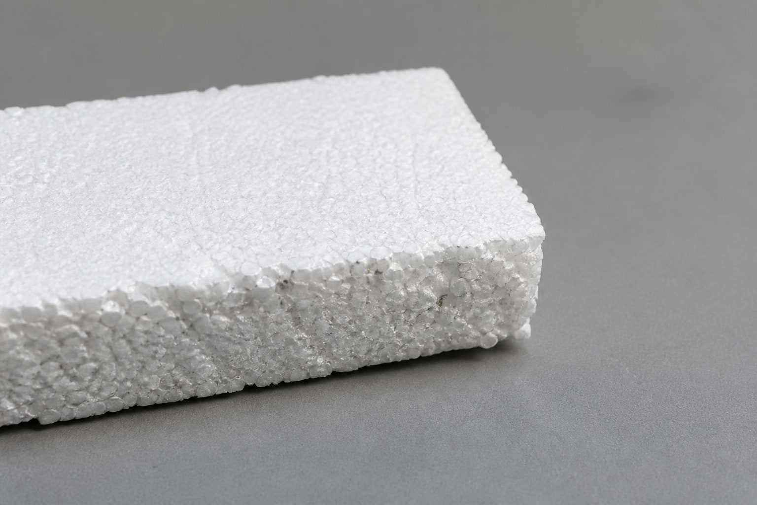 Vzorek tepelné izolace připravený k laboratornímu vyšetření